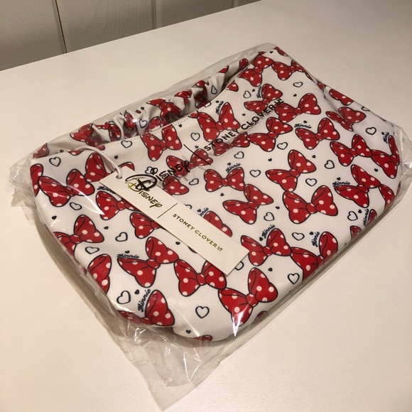 Stoney Clover Lane x Disney Scrunch Handle Bag - Minnie Mouse Bows - Picture 3 of 6
